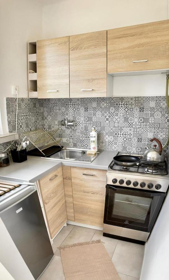 Studio 2 Apartment Elk Bagian luar foto